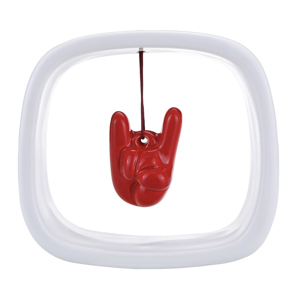 Cornice in ceramica con Elemento Scaramantico pendente